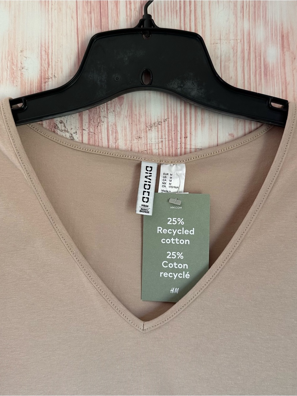 Divided H&M Tan Rolled Lettuce Raw Hem V Neck Short Sleeve Crop Top Size M NWT - Picture 2 of 9